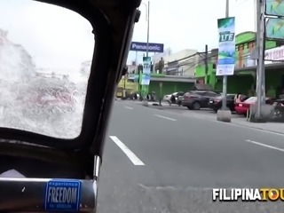 Backpacker arrives at the Philippines