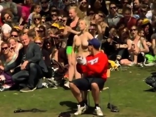 Fully Nude Lapdance in front of a Crowd