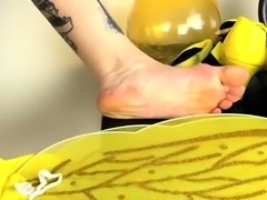 Foot fetish bee cosplay teases you