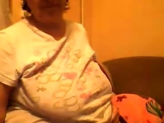 Mature BBW with huge boobs on webcam