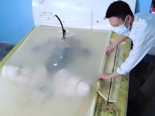 Frogtied in a transparent vacuum