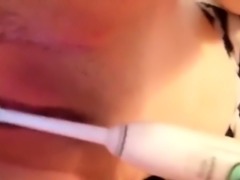 massaging my leaky pussy with a toothbrush