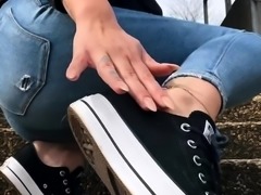 Amateur Foot Fetish Girlfriend Sucks and gives a Footjob