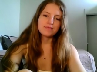Brunette Couch Webcam Solo Fun Masturbating