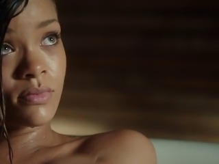 Rihanna - Stay (Nude bath)