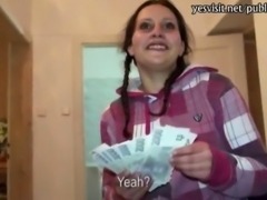 Cute amateur Eurobabe Petty Cat analyzed in exchange for money