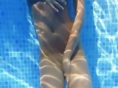 Underwater strip of enchanting boobs