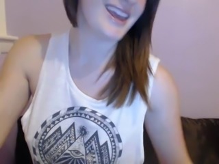 American slut shows amazing tits and ass on Cam