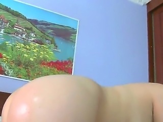 Erotic sexy ass Andrea finds her