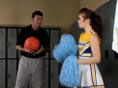 Amateur teen cheerleader fucked by coach