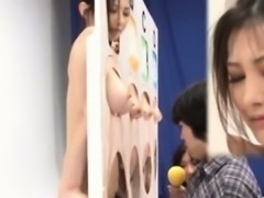 Japanese hottie fingered during gameshow