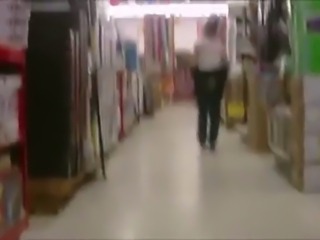 Shop flash she like!