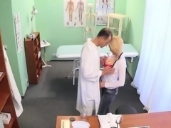 Hot student sucking cock of doctor in hospital