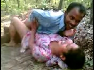 Desi randi fucked outdoor