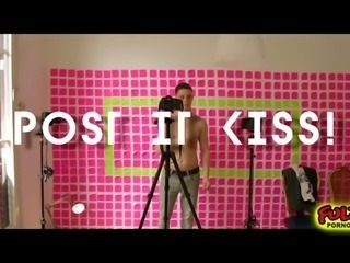 Miyuki Son y David Santos Post it Kiss