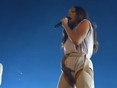 Rihanna #8
