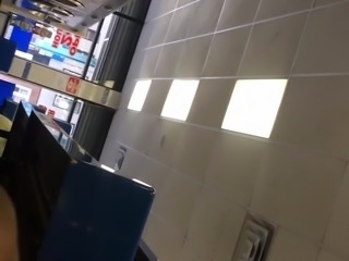 Dick flash at the laundromat again