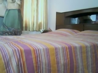 Hidden cam in a hotel room captures BBW Indian aunty seduced for dirty sex
