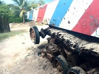 She suck it dry at the beach