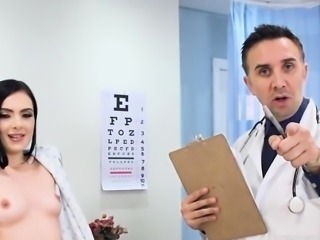 Gorgeous Babe Marley Brinx Has Oral Sex With Doctor