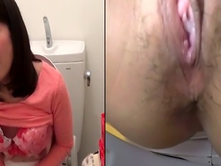 Kinky asian pees upskirt