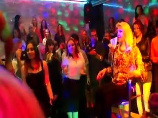 Cfnm teenager gives head