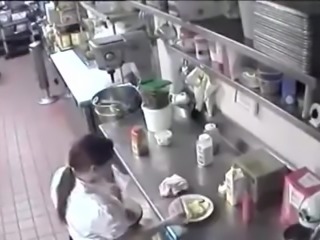 Einmal Fotzen-Hotdog, bitte! Guten Appetit!!!