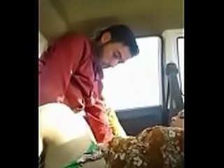 muslim randi maa driver se chudi