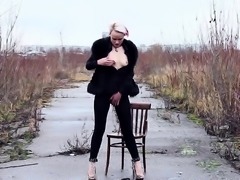 Pregnant honey masturbate at The outdoor