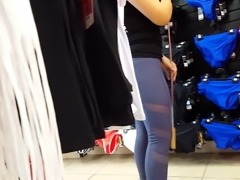 Candid voyeur blue spandex leggings nice thick ass