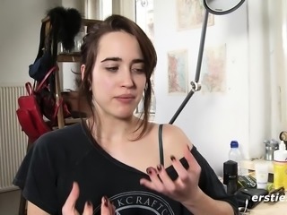 Effie Fingers her Ass and Rubs Clit