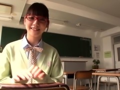 Nerdy Japanese schoolgirl doesn't shy away from a meat stick