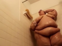 SSBBW SHOWER