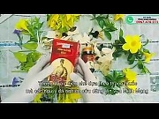 Nh&eacute_t cục rung v&agrave_o lồn nhỏ b&eacute_ của em