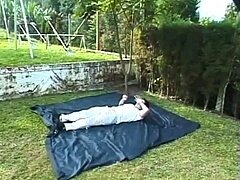 Petite blowjob hottie gives outdoor bj and takes facial