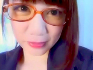Cute Jap sluts slurping hot cum