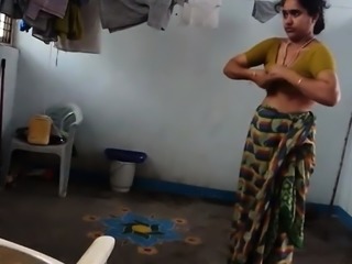 Desi with hairy armpit wears saree Corazon from 1fuckdatecom